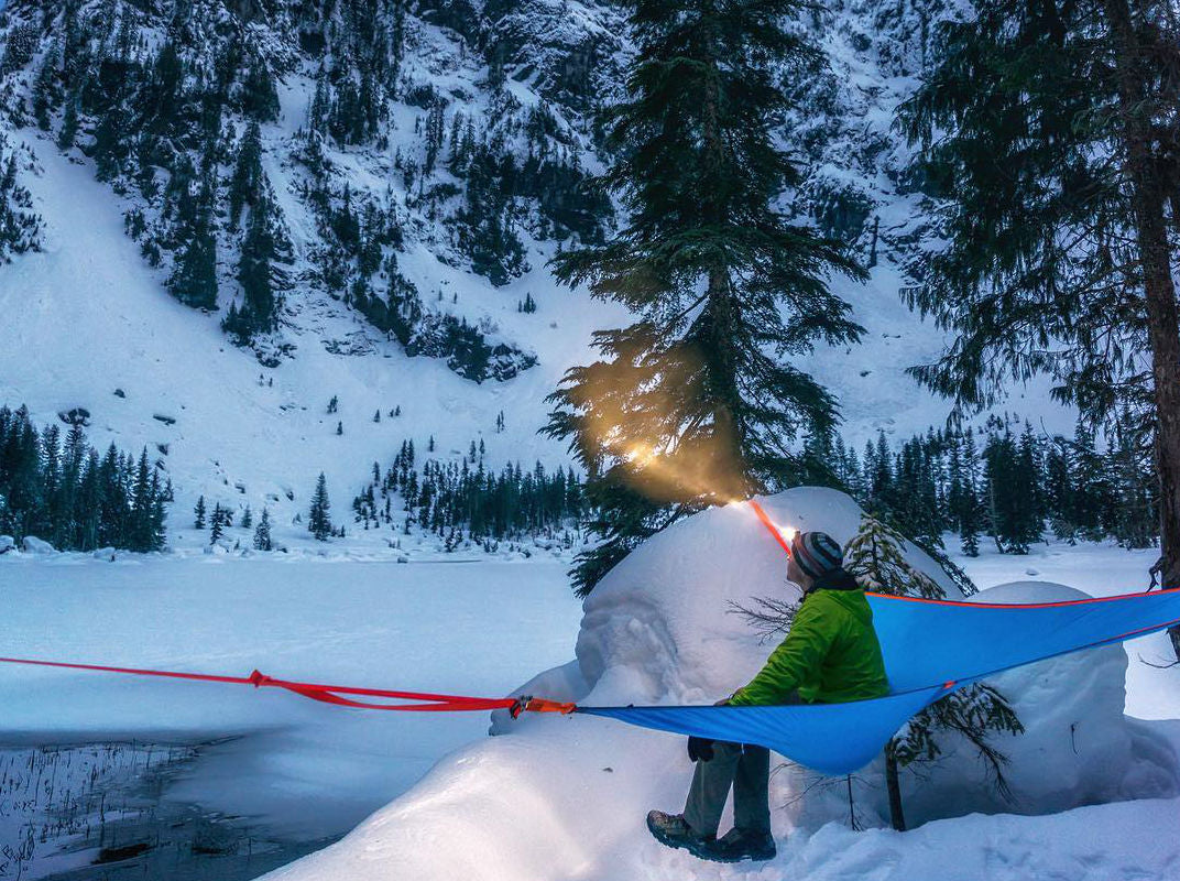 5 Ways to Stay Warm in Your Tree Tent This Winter