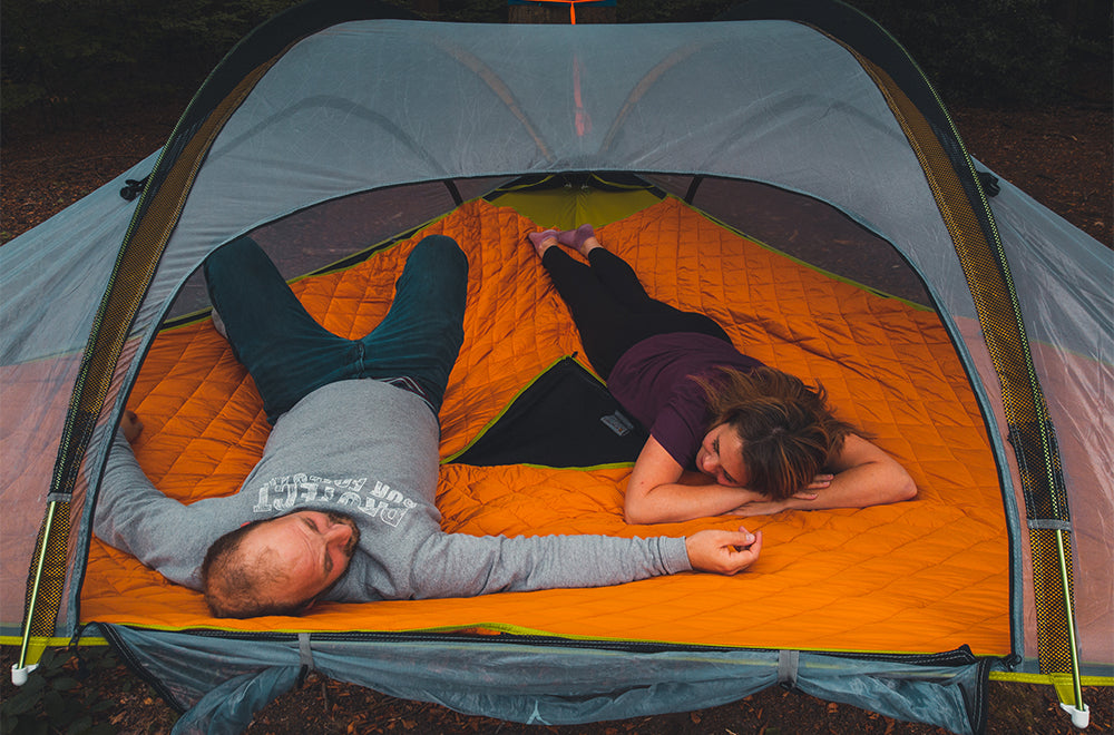 Man and Woman in Tree Tent (6835887636553)